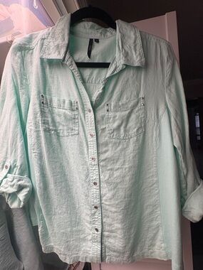 Light Mint Button-Down Shirt - Casual Women's Top